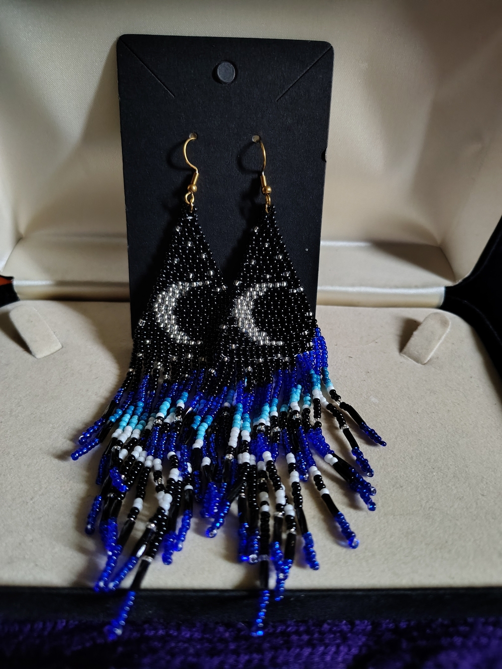 🌙 New Handmade Beaded Crescent Moon Fringe Earrings - Black & Blue 🌙